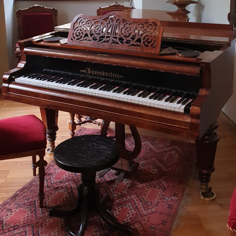 Piano Dvorjak